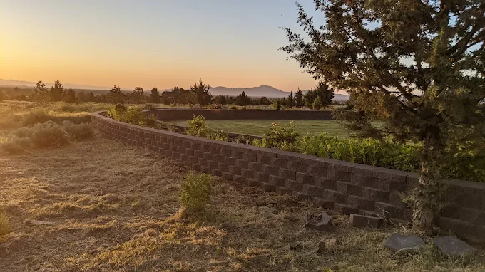 stone fence retaining wall bend oregon